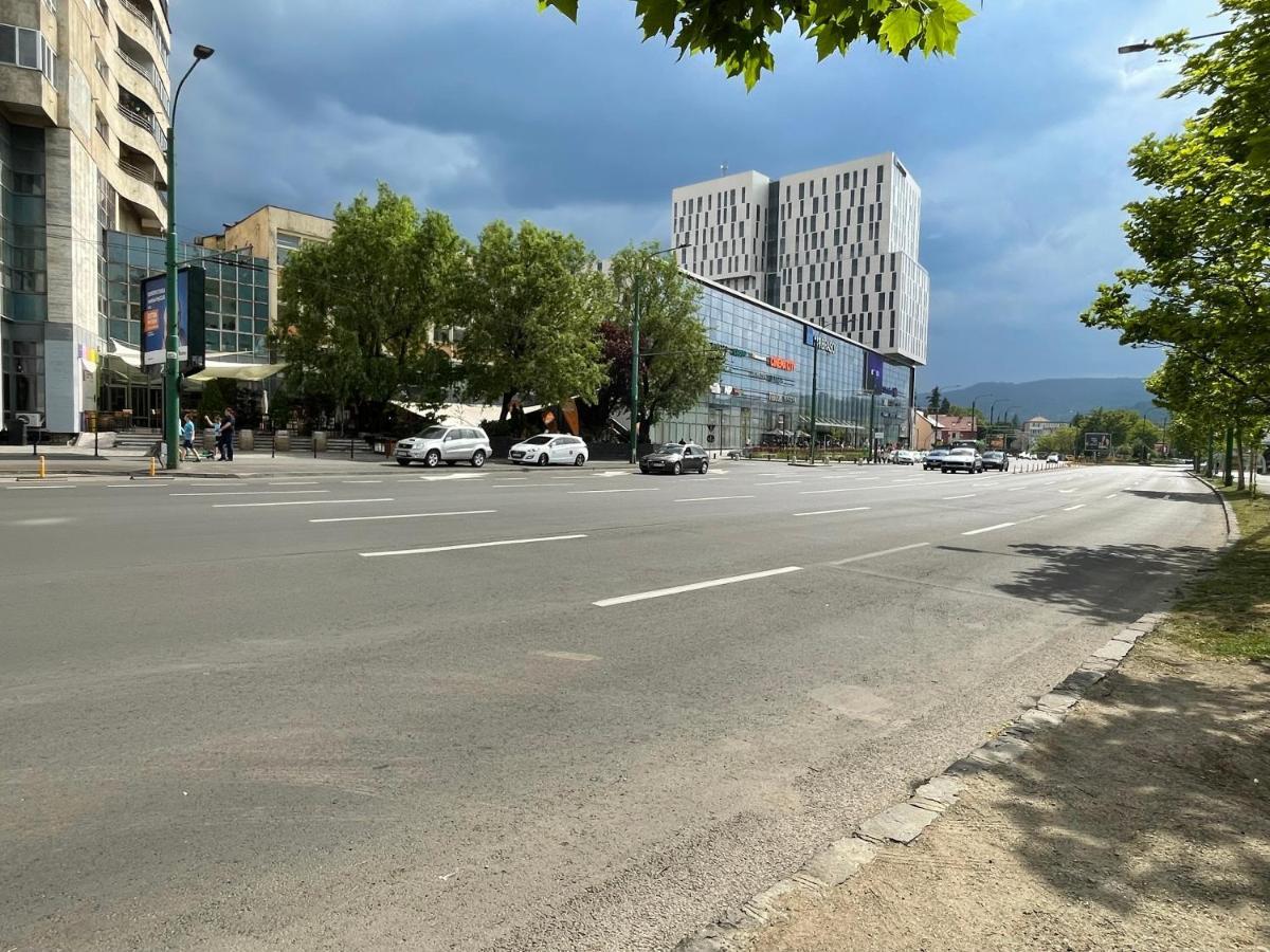 Premium Central Apartment Braşov Exterior foto